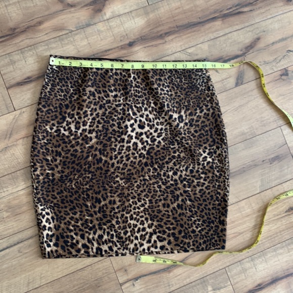 Ricki’s leopard print skirt - Picture 6 of 9